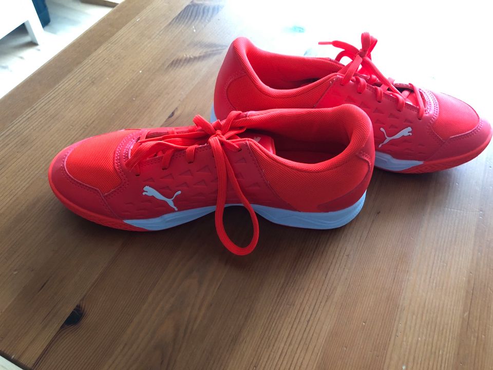 Puma Sportschuhe NEU Gr.38 in Meerbusch