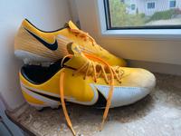 Schuhe Fussball Bayern - Rosenheim Vorschau