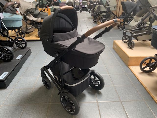 Britax Römer Kinderwagen Smile III Space Black NEU aus Showroom in Wesel