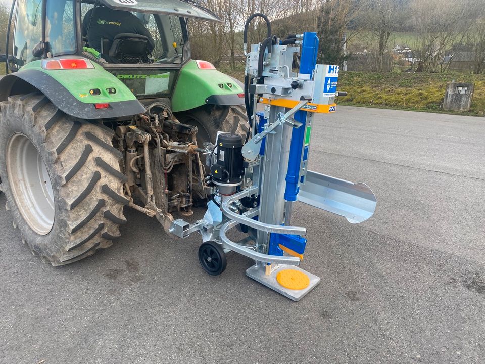 Binderberger Holzspalter Spalter Rückezange Kreissäge Förderband in Schmallenberg