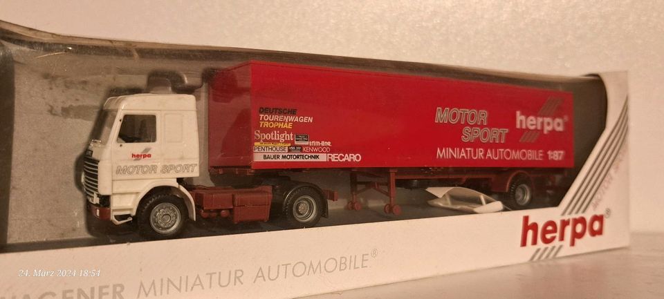 Herpa 1.87 Scania alt Koffersattelzug 1Achs Motor Sport in Heiden