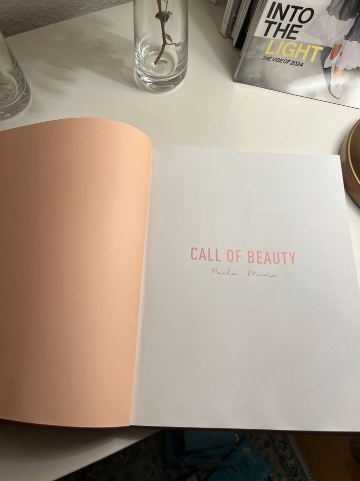 "Call of beauty" Buch von Paola Maria in Bremen