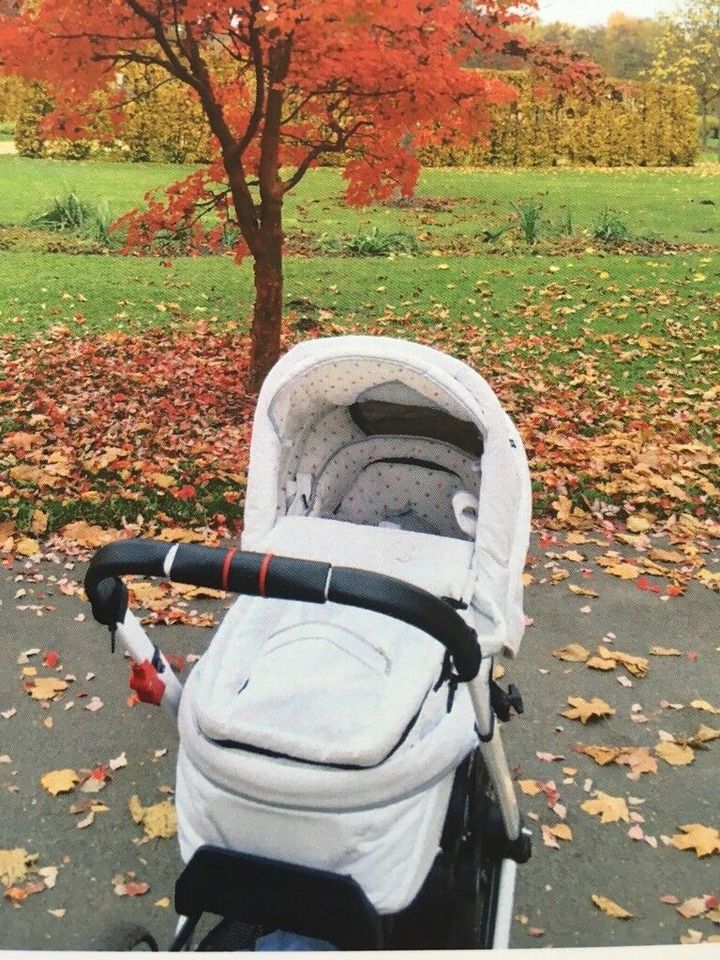 Kinderwagen HARTAN VIP mit Zubehör in Gera