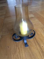 Windlicht Kerzenständer mit schmiedeeiserner Fuß Glas Schirm Stuttgart - Vaihingen Vorschau