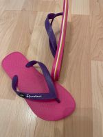 Kinder Badeschuhe /  Zehentreter / Flipflops Gr. 35/36 Düsseldorf - Friedrichstadt Vorschau