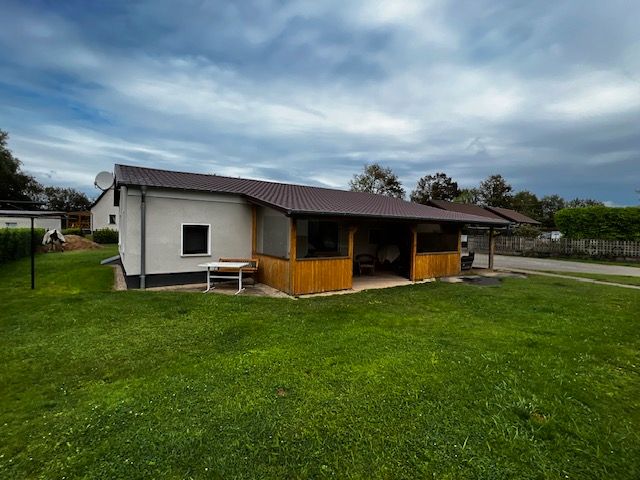 Gepflegtes EFH und Bungalow am Nordrand des Naturparks Märkische Schweiz sucht neue Eigentümer! in Ihlow