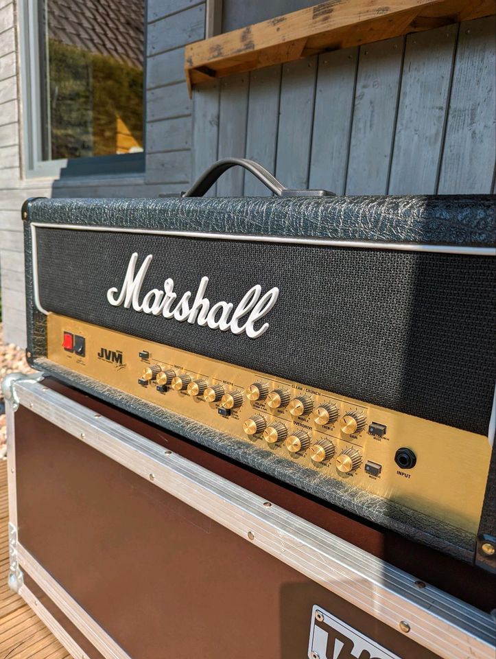 Marshall JVM 205 H + Case in Twistringen