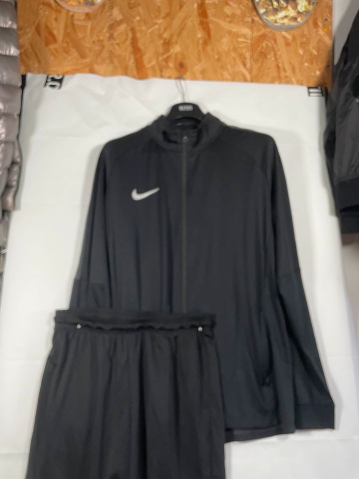 Vintage Nike Trainingsanzug/Jogginganzug/Tracksuit/shorts in Hof (Saale)