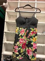 Wunderschönes enges Kleid Hessen - Fulda Vorschau