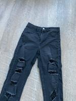 H&M skinny Jeans S/36 schwarz ripped Löcher Niedersachsen - Hanstedt Vorschau