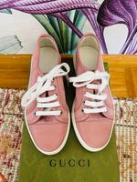 Gucci Sneaker Turnschuhe original Größe 35 München - Maxvorstadt Vorschau