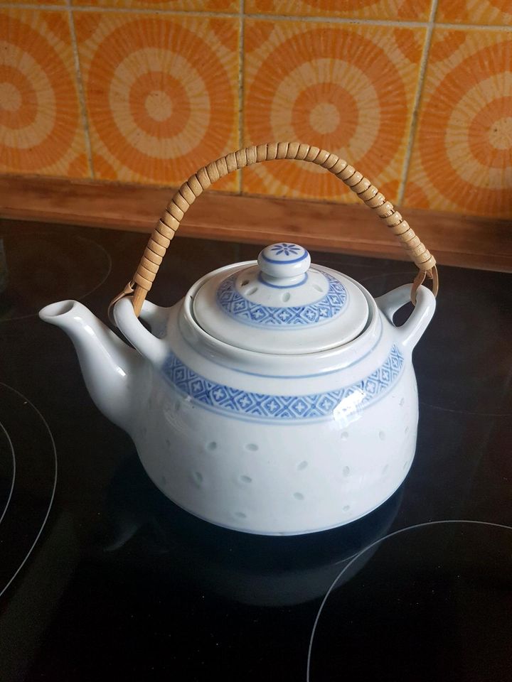 Chinesische Reiskorn Porzellan Teekanne Kanne ☆ blau weiß VINTAGE in  Nordrhein-Westfalen - Ostbevern | eBay Kleinanzeigen ist jetzt Kleinanzeigen