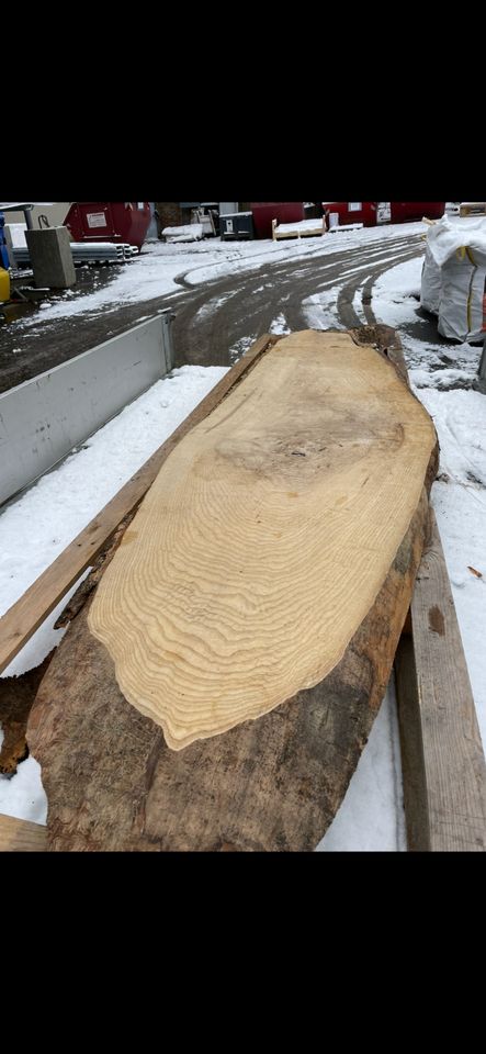 Echtholztischplatte unbesäumt in Mittelbach