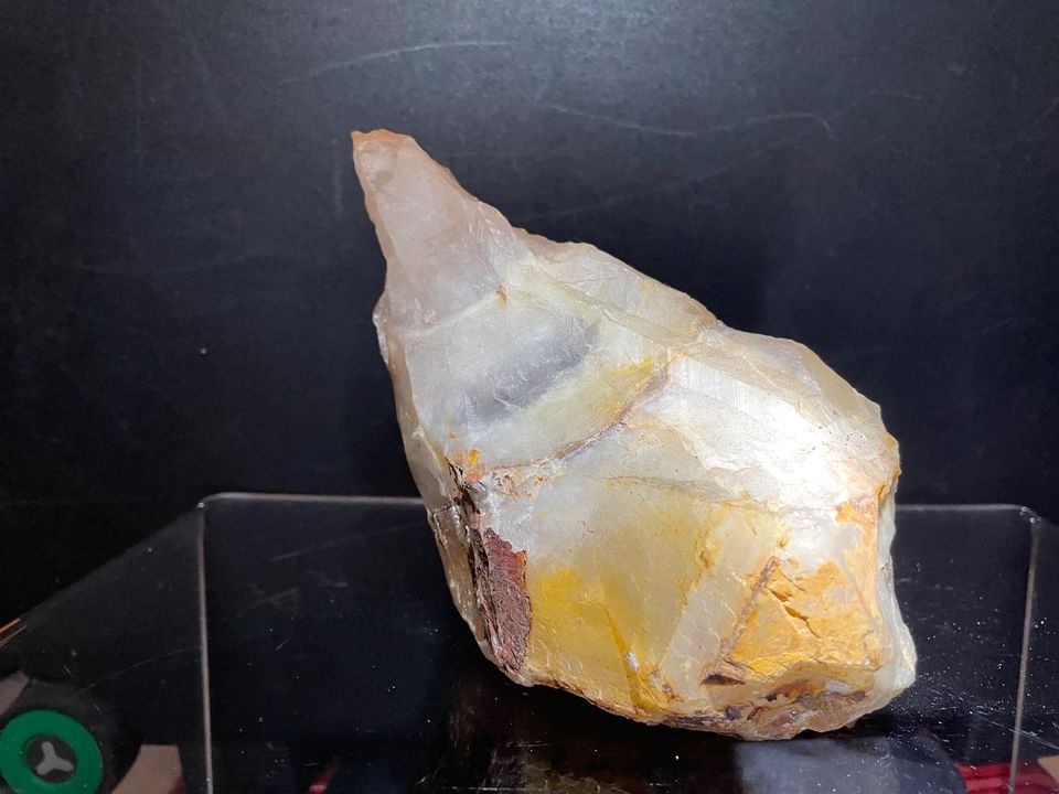 Verschiedene schöne Quarzstufen Usinger Steinbruch Mineralien in Gießen