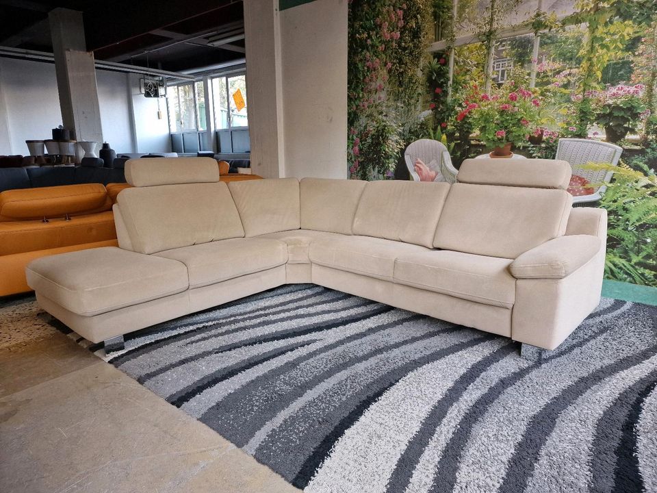 Hukla Ecksofa HU-SC17022 Enoa sand N1704 Aquaclean, Microfaser, Bettkasten, motorisch verstellbare Sitzbank, Hartholz, Stahlwellenunterfederung. Hukla Polster bis zu -80% der UVP. in Hagen