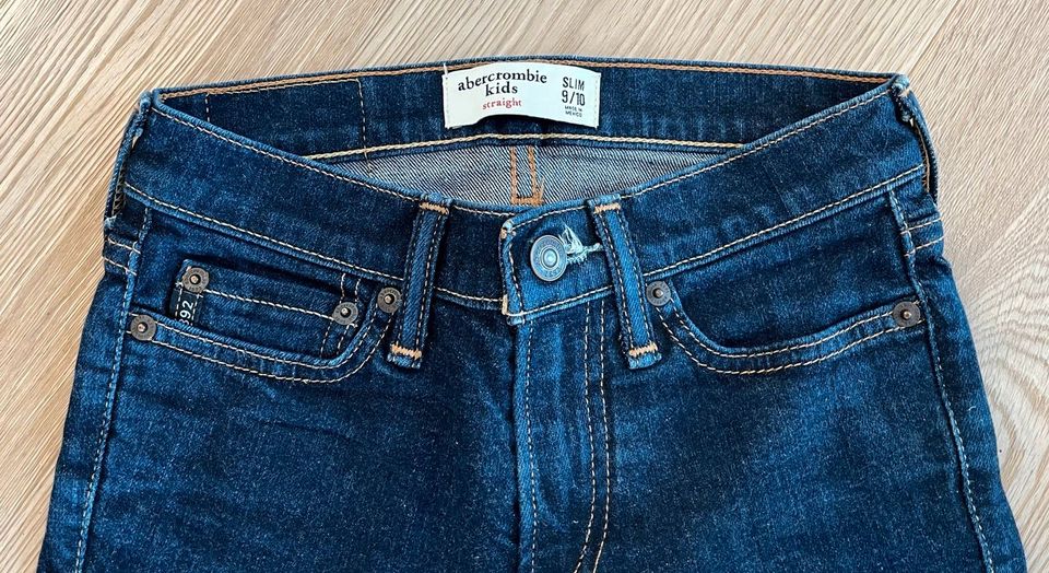 Jeans Abercrombie & Fitch, Gr. 9/10 (ca. 134/140) in Rosdorf