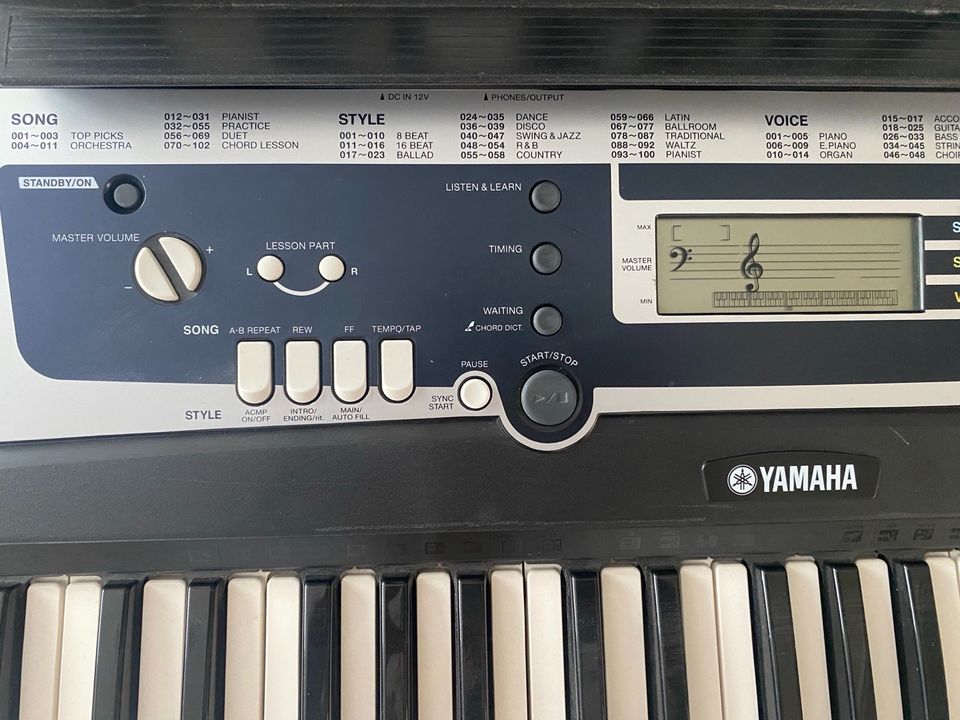 Keyboard YAMAHA YPT-210 elektronisches Klavier in Erfurt