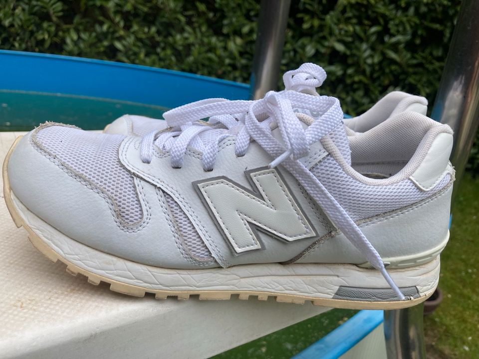 NEW BALANCE 41,5 WEISS 26 CM LEDER 7,5 in Hamburg