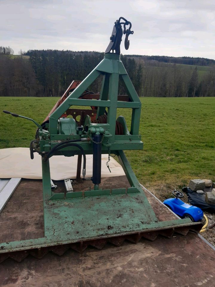 Hydraulische Seilwinde mit Bergstütze Eigenbau in Sankt Wolfgang