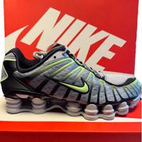 Neue Nike Shox Turnschuhe Größe 44 zu verkaufen Baden-Württemberg - Villingen-Schwenningen Vorschau