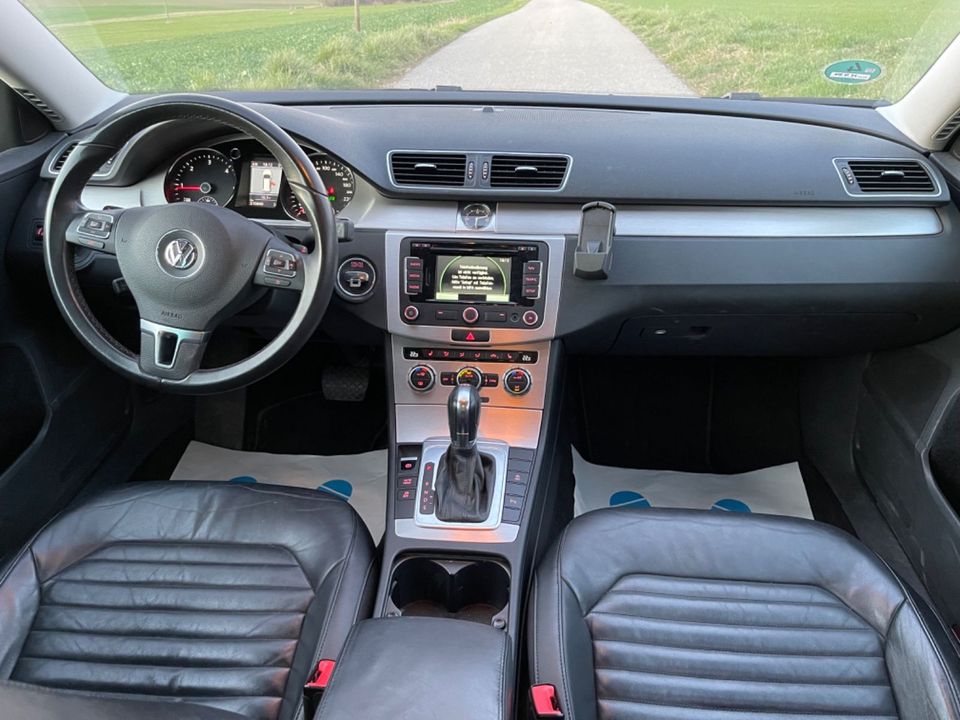 Volkswagen Passat Variant Highline BlueMotion in Winterbach Kr. Günzburg