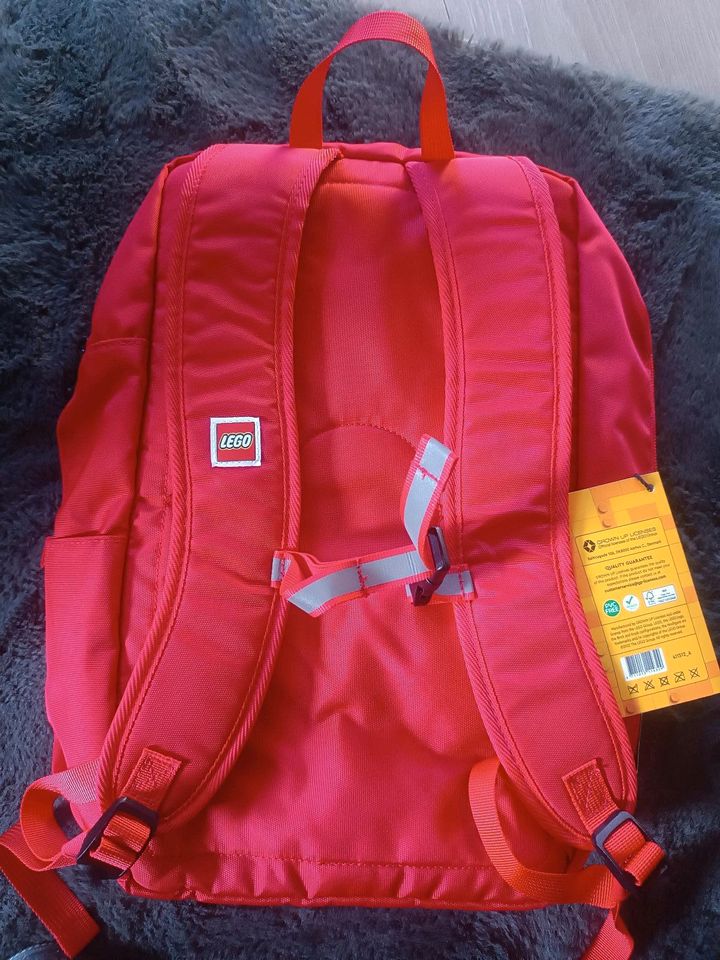 Lego Rucksack dunkellila und rot NEU + OVP in Bretten