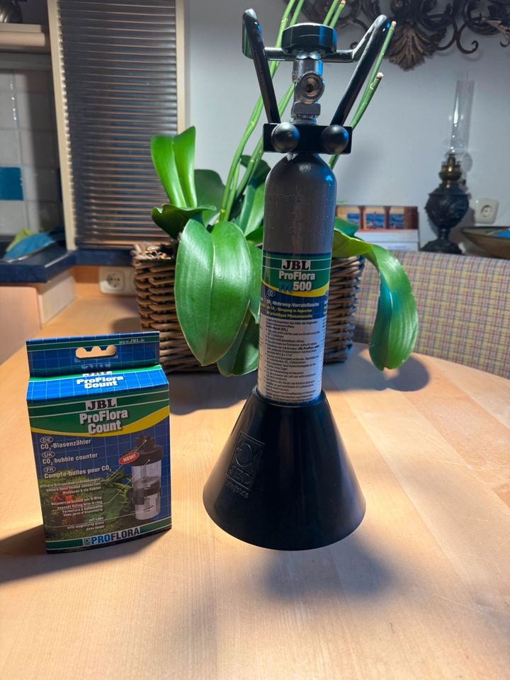 JBL ProFlora m500 CO2 Ersatz-Flasche 500g + 2x Blasenzähler in Bad Reichenhall