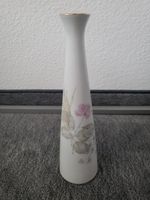 Blumenvase Rosenthal Porzellan weiß mit Blumendekor goldfarbener Nordrhein-Westfalen - Kaarst Vorschau