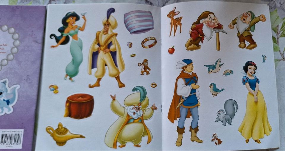 Sticker Bücher,Disney Prinzessin & Palace Pets in Geesthacht