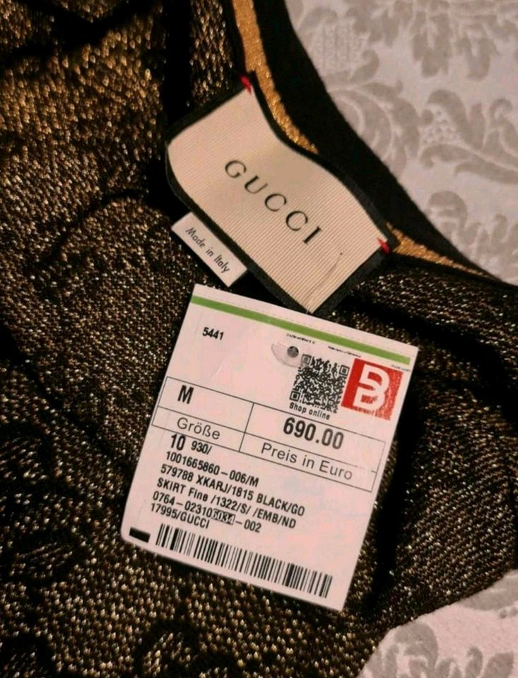 GUCCI Rock original mit Etikett Größe: M in Möser