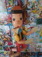 Disney 90cm Holz Pinocchio Marionette Puppe  Kunst Antiquität Niedersachsen - Winsen (Luhe) Vorschau