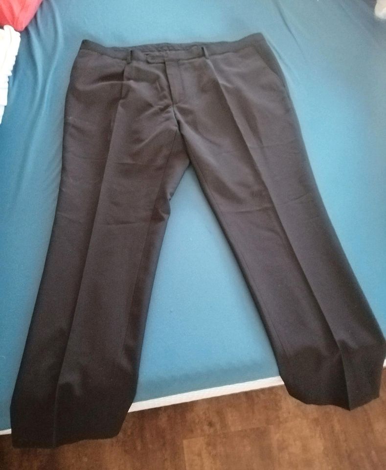 Herren-Stoffhose, Größe 30, schwarz, gut erhalten in Lampertheim