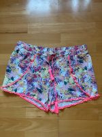 Bunte kurze Hose / Shorts Größe L/XL Saarland - Wadgassen Vorschau