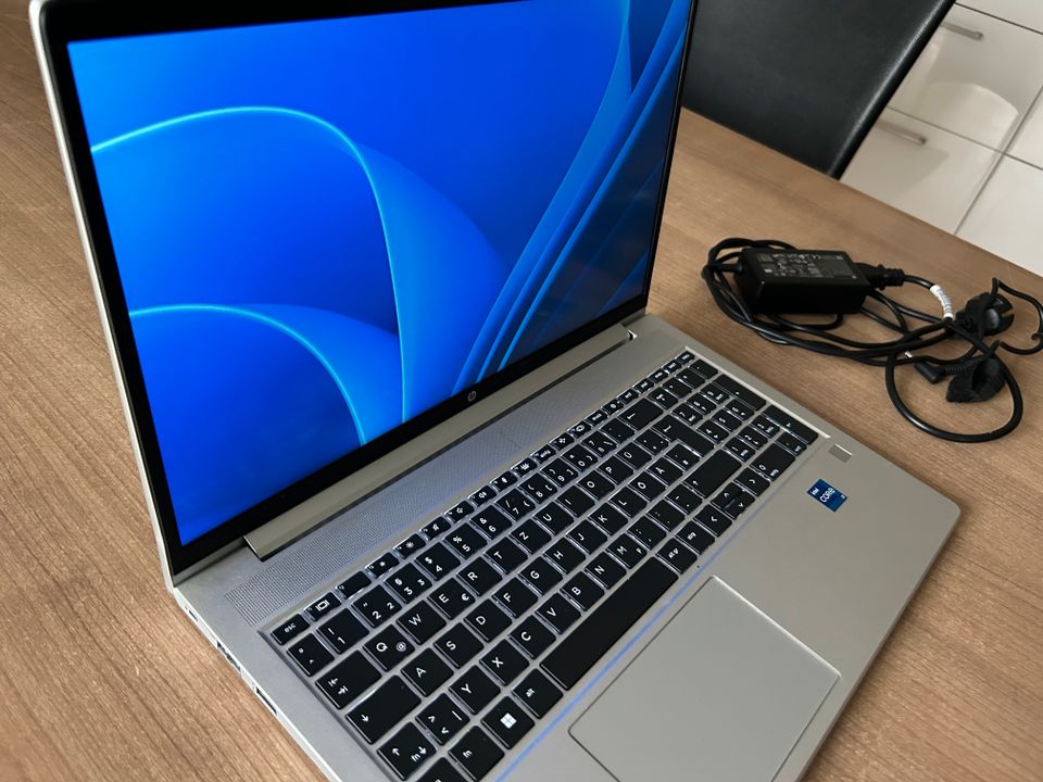 HP ProBook 450 G8 -Core I7-1165G7 / 2.4GHz - 8GB RAM - 512GB SSD in Heidelberg