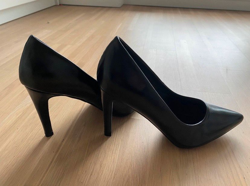 schwarze High Heels / Pumps, Größe 39 in Bonn - Duisdorf | eBay  Kleinanzeigen ist jetzt Kleinanzeigen