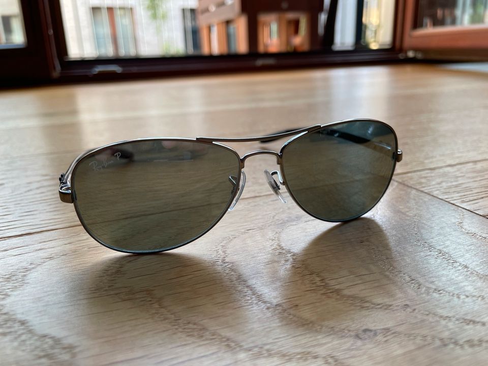 RayBan RB8301 004/K6 56 NEU CARBON, Ray ban, RB 8301,Sonnenbrille in Berlin