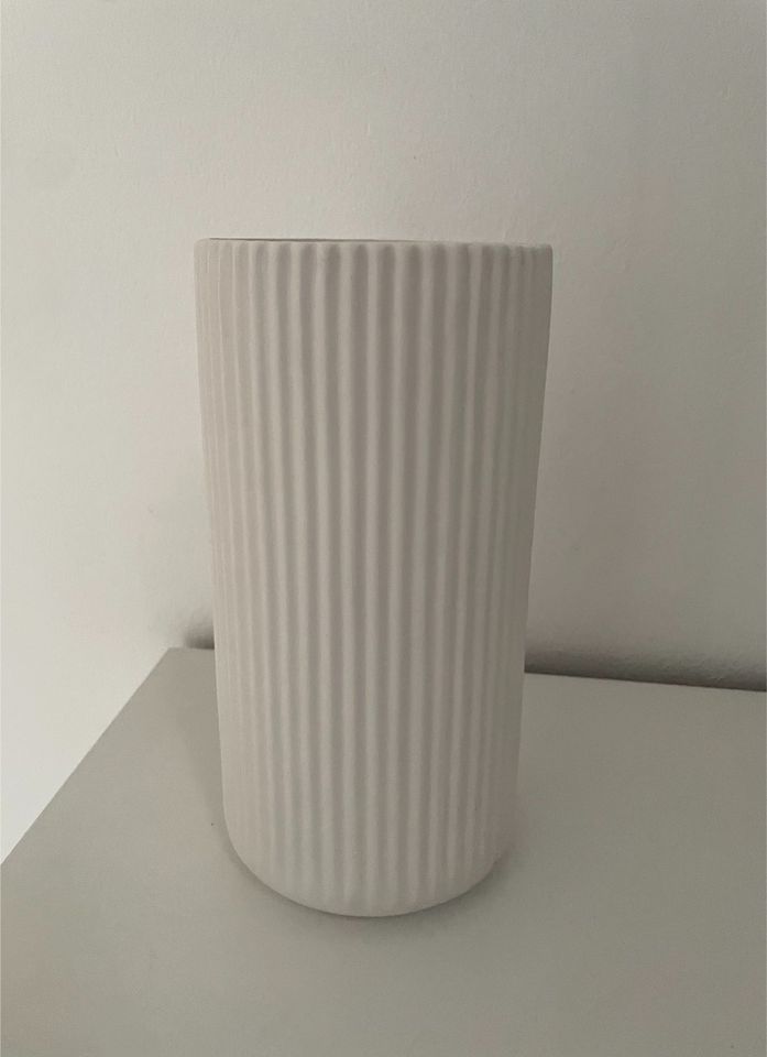 Moderne Vase zum Verkauf in Walsrode