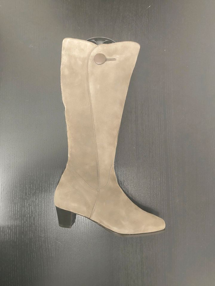 Schöne Damenstiefel aus der Niederländischen Marke Hassia in Herzogenrath