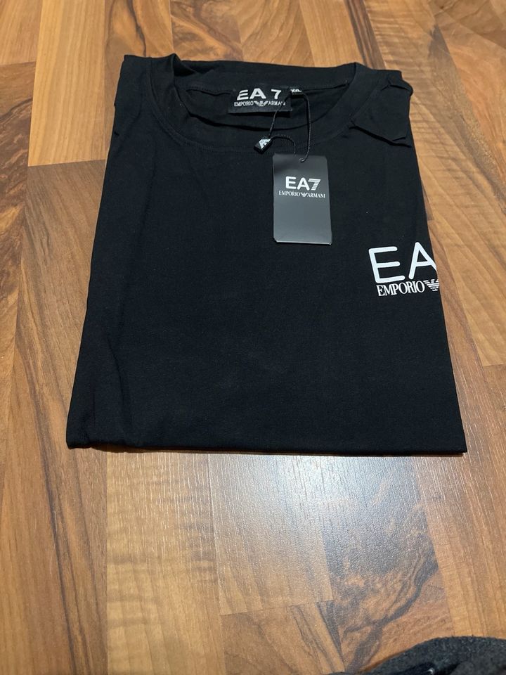 Emporio Armani Shirt, NEU, div. Farben und Größen in Römerberg