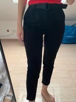 Chino Hose schwarz Bershka 32 Hessen - Wiesbaden Vorschau