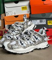 Adidas / neu/ original/ große 42 Wuppertal - Oberbarmen Vorschau
