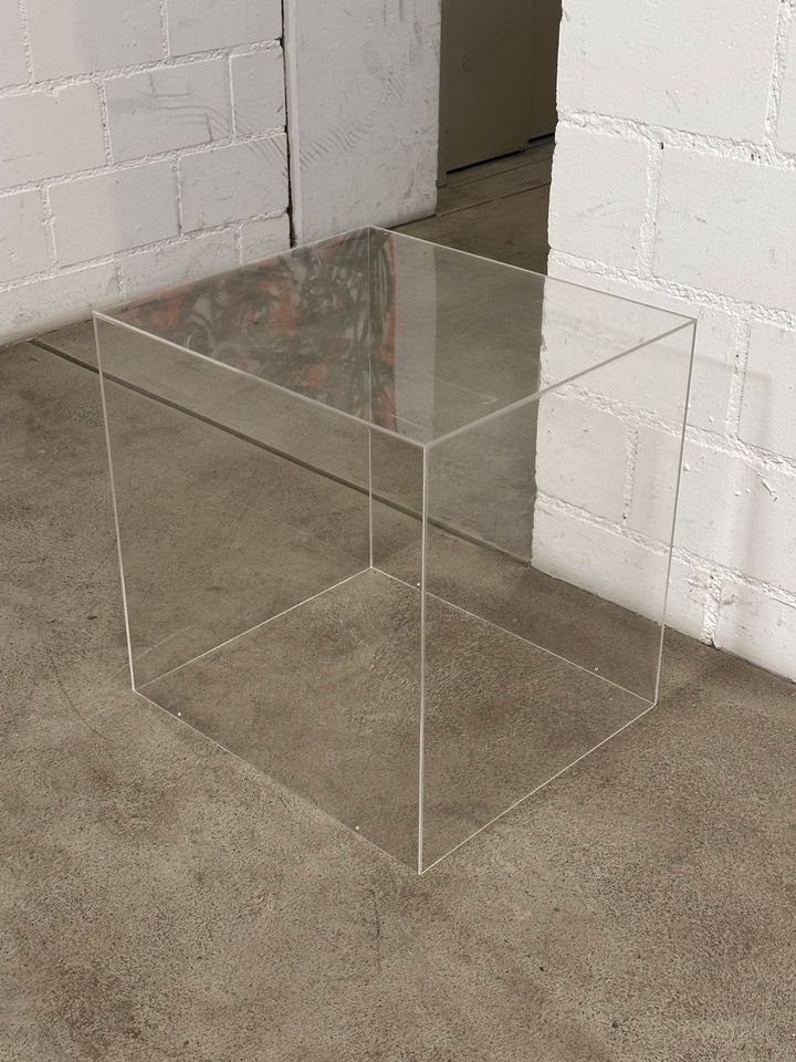 Acrylic Plexiglas Cube Beistelltisch / Coffee Table in Weil am Rhein