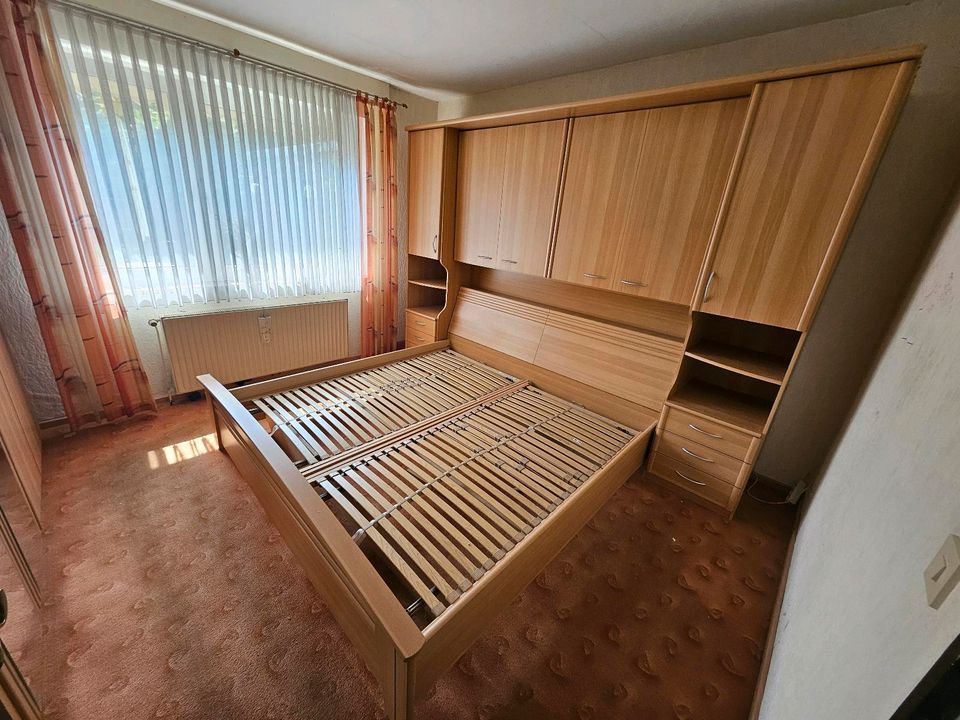 Schlafzimmer komplett Buche mit großem Kleiderschrank in Papenburg