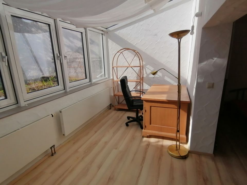 1,5 Zimmer möbliert mit Wintergarten in VS-Schwenningen in Villingen-Schwenningen