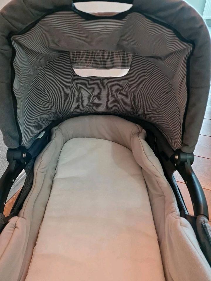 Maxi cosi Kinderwagenaufsatz Adapter Kinderwagenwanne grau in Duisburg