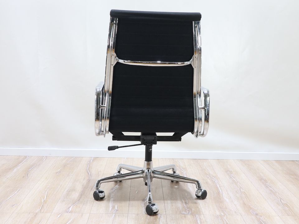 1x Vitra Eames EA119 Bürostuhl Designer Schwarz Office Chair in Wuppertal