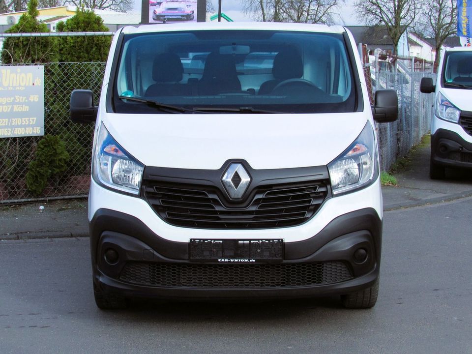 Renault Trafic Kasten Klima LKW EU6 in Köln