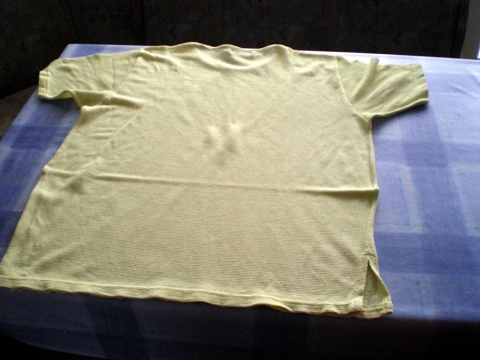 T Shirt Marke Bluhmod, Größe L, gelb in Roxel