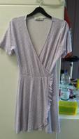 Damen Wickeldkleid Kurzarm pull&bear EUR M, Fb. flieder m. Blümch Baden-Württemberg - Mühlhausen Vorschau