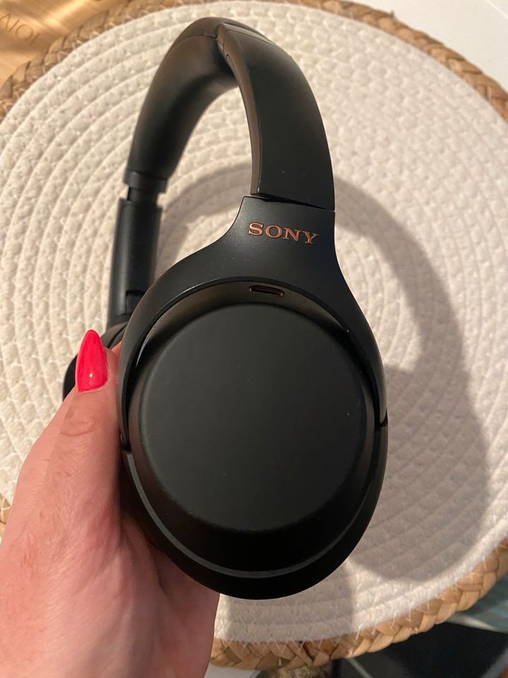 Sony WH-1000XM4 kabellose Bluetooth Noise Cancelling Kopfhörer in Berlin